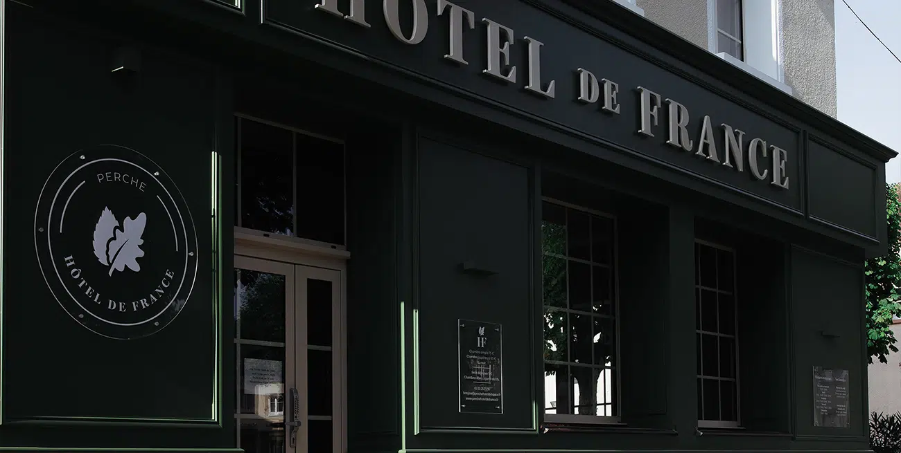 devanture du Perche Hôtel de France
