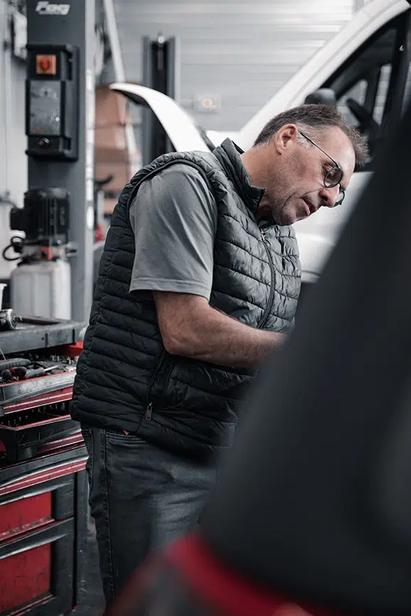 Portraits et reportage métier artisan, Garage Hautemulle