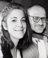 Portrait de Julie Arrue et Grégory Ros, Le Bois Sacré, centre de retraites thérapeutiques à Charencey dans le Perche